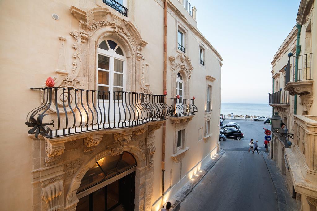 Algila Ortigia Charme Hotel Syracuse Ngoại thất bức ảnh