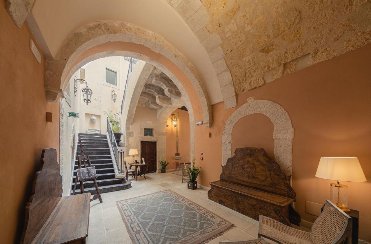Algila Ortigia Charme Hotel Syracuse Ngoại thất bức ảnh