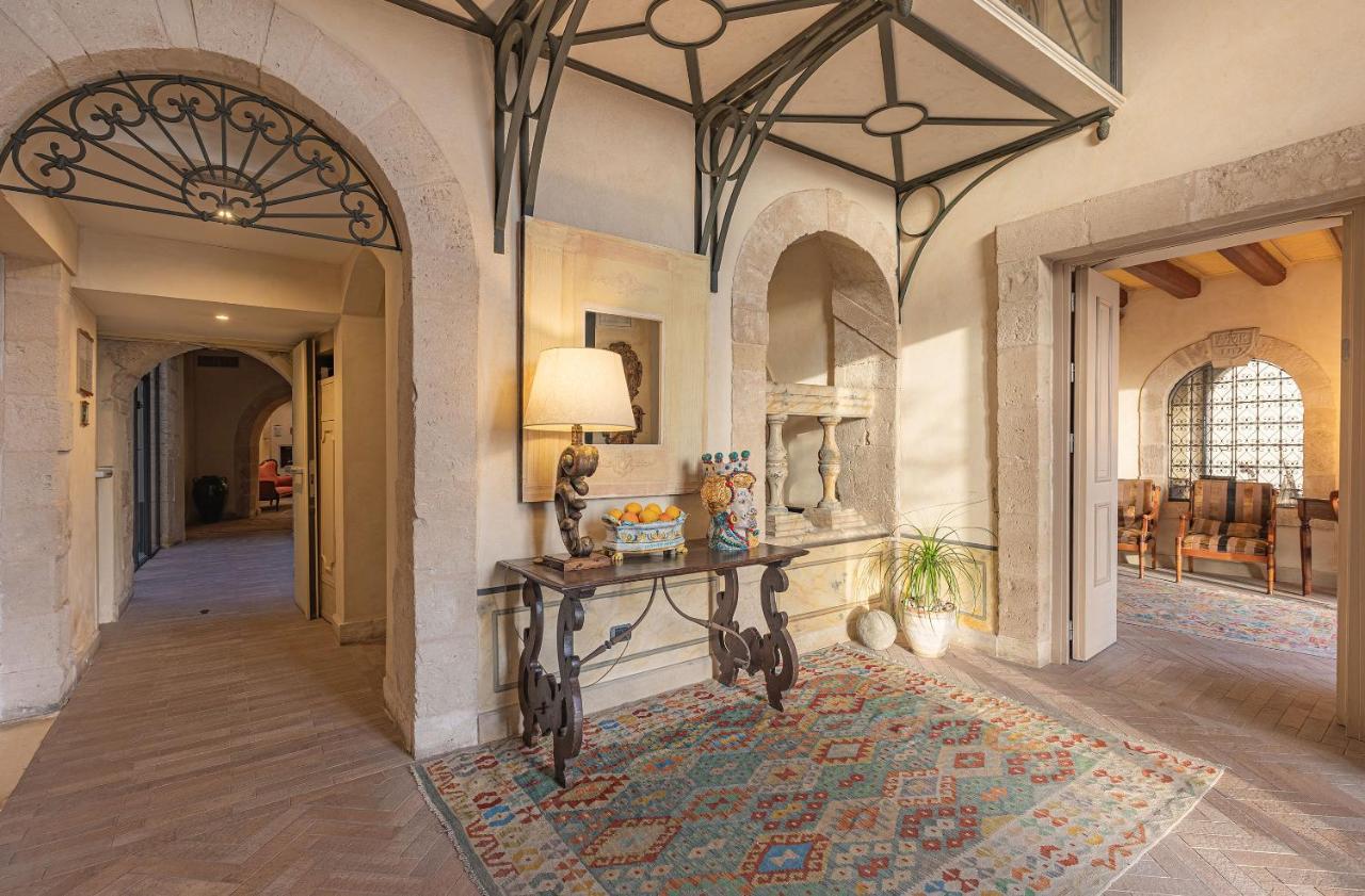 Algila Ortigia Charme Hotel Syracuse Ngoại thất bức ảnh