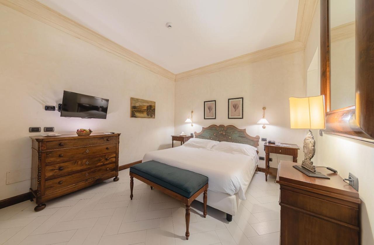 Algila Ortigia Charme Hotel Syracuse Ngoại thất bức ảnh
